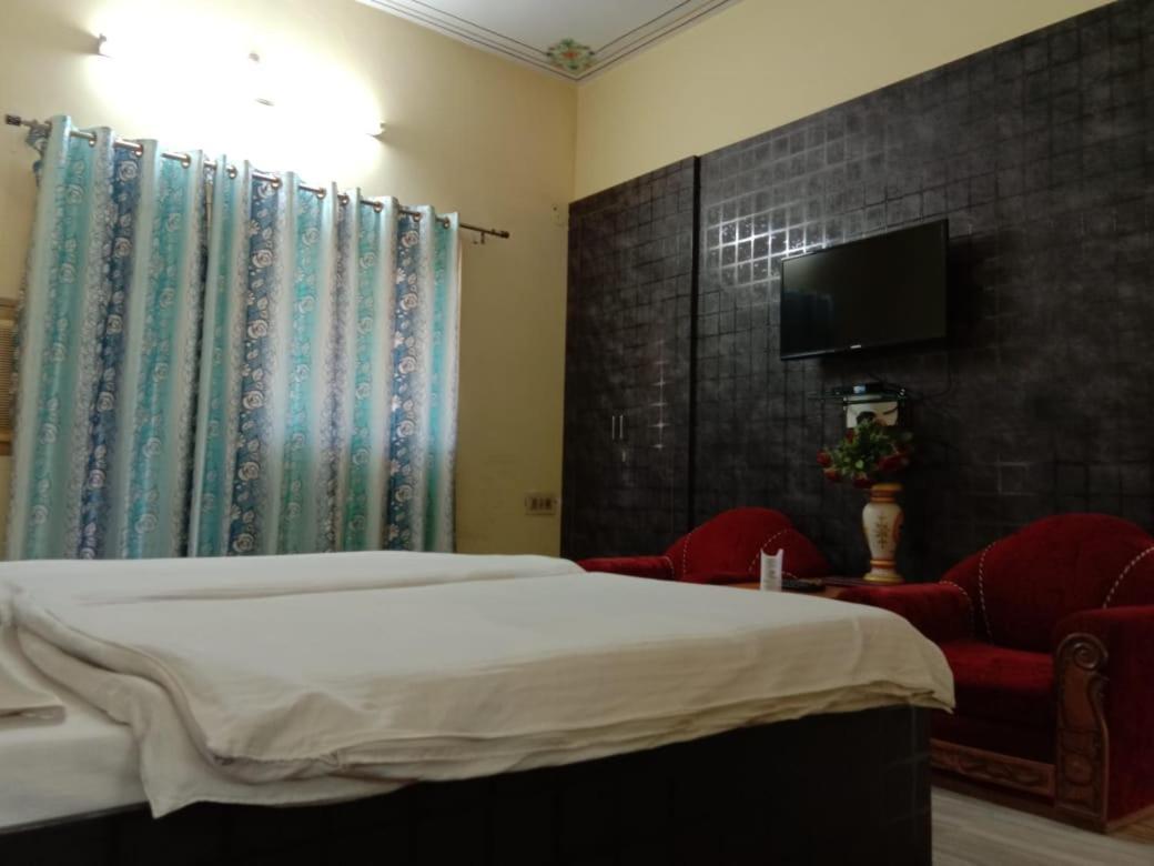 Hotel New Park Пушкар Екстер'єр фото
